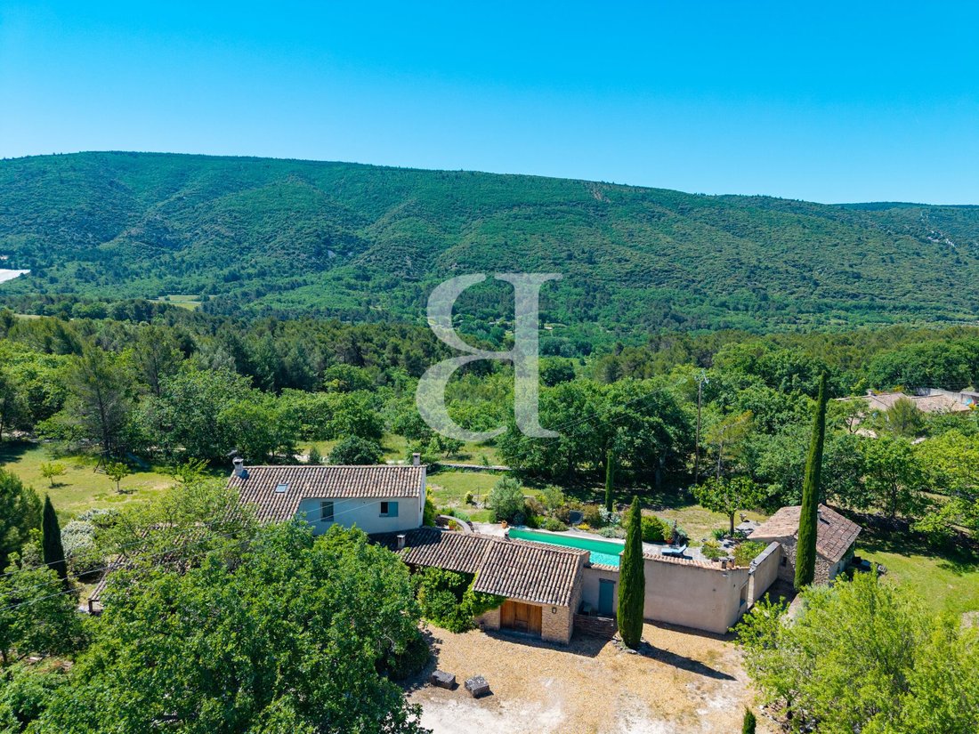 Country House in Lacoste, Provence-Alpes-Côte d'Azur, France 2 - 17815696