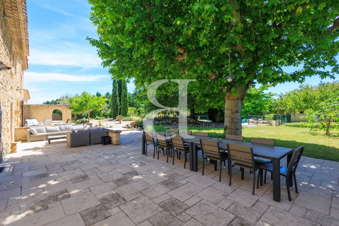 Country House in Centre Ville, Le Thor, France 3 - 16838254