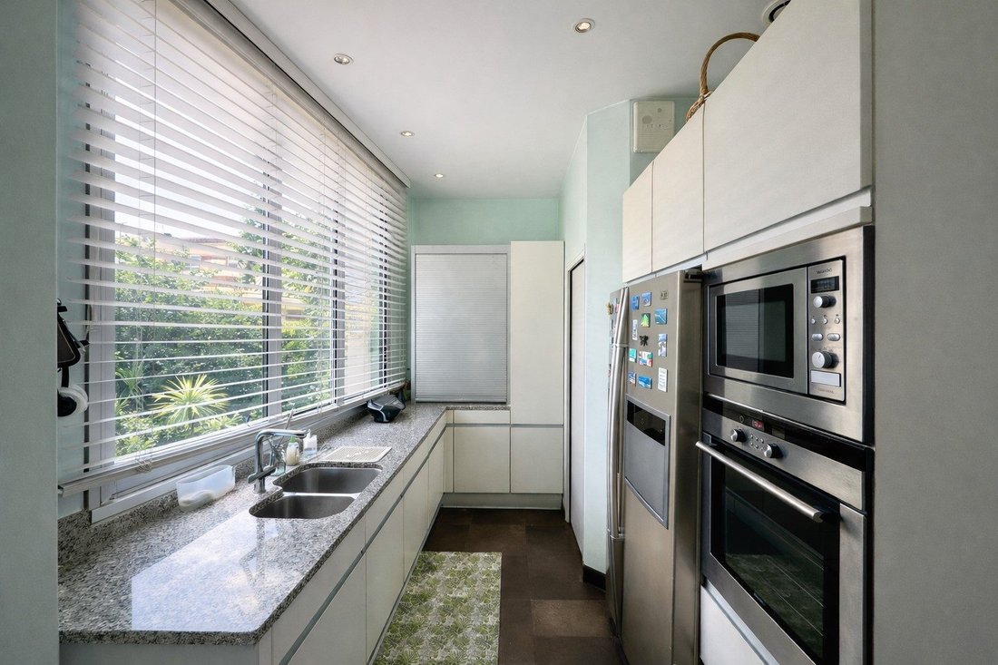 House in Sanitas-Rotonde, Tours, France 5 - 17112898