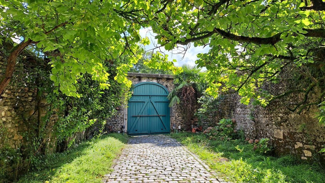 Country House in Sauveterre-de-Bearn, Nouvelle-Aquitaine, France 1 - 18389796