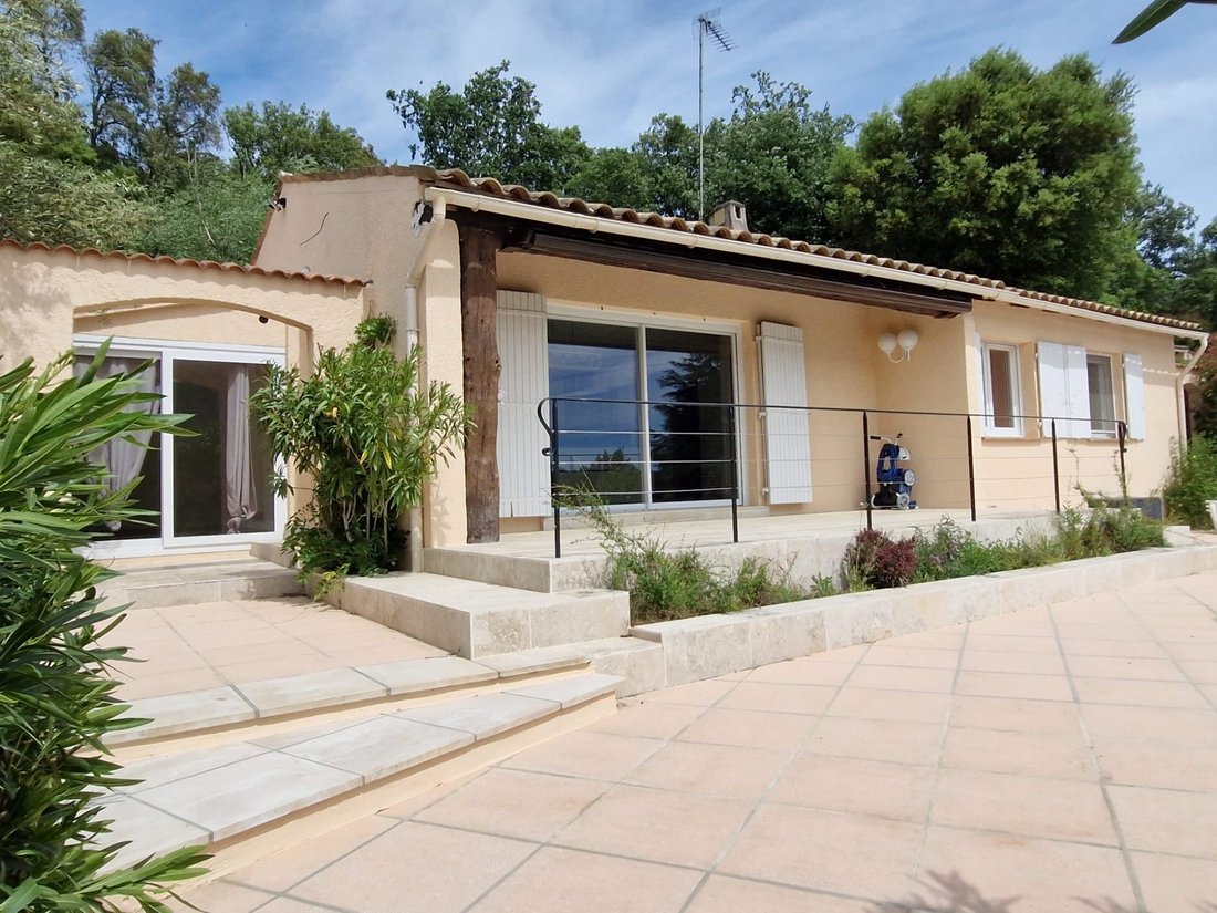 Villa à Bagnols-en-Forêt, Provence-Alpes-Côte d'Azur, France 2 - 18389977