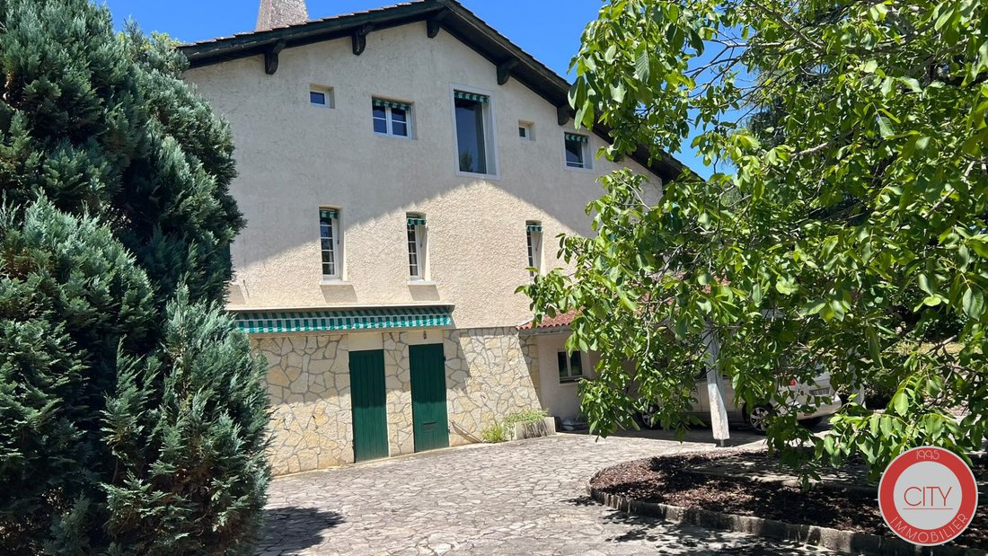 House in Bouliac, Nouvelle-Aquitaine, France 1 - 15721249