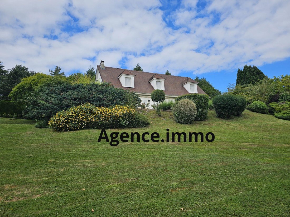 House in Le Mont-Saint-Adrien, Hauts-de-France, France 1 - 18389954