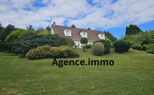 Casa a Le Mont-Saint-Adrien, Alta Francia, Francia 1