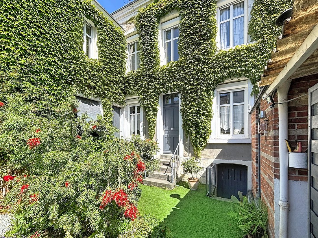 House in Sanitas-Rotonde, Tours, France 2 - 18389927