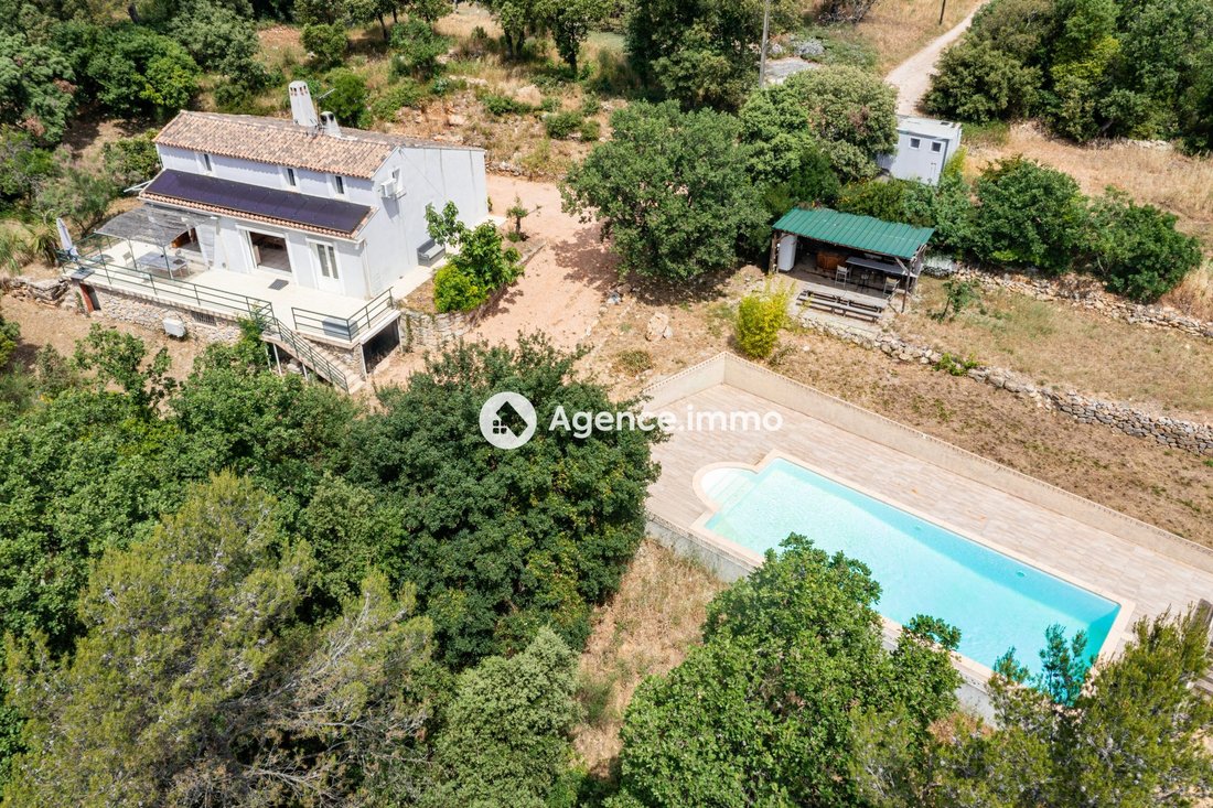 House in Sainte-Anastasie-sur-Issole, Provence-Alpes-Côte d'Azur, France 2 - 18389890
