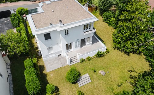 House in Bourg-La Feuillaume Nord, La Celle-Saint-Cloud, France 1