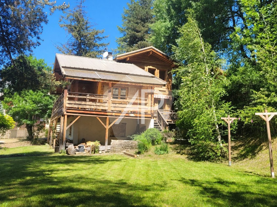 Chalet in Saint-Chaffrey, Provence-Alpes-Côte d'Azur, France 1 - 18389748