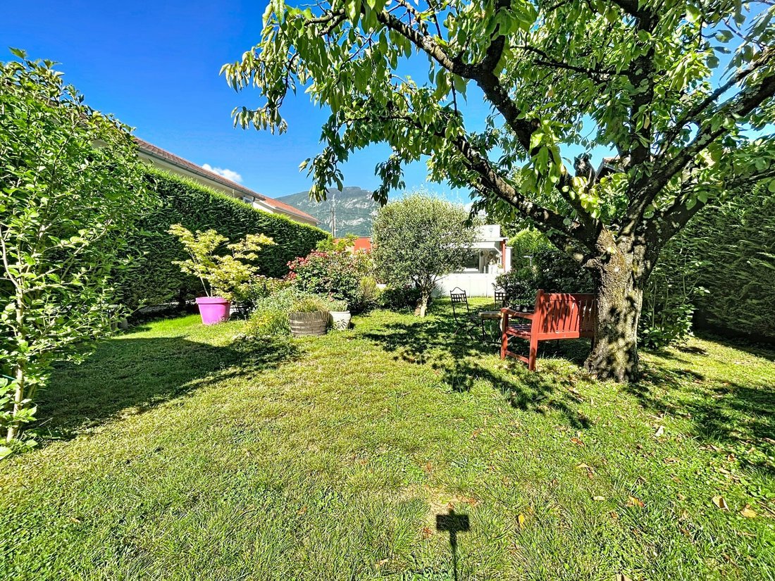 House in Barnave-Saint Robert, Saint-Egreve, France 1 - 18389872
