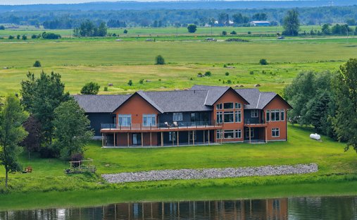Bungalow in Cobden, Ontario, Kanada 1