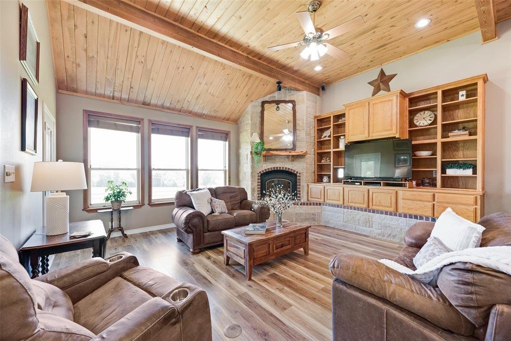 Farm Ranch in Bells, Texas, United States 5 - 18390098