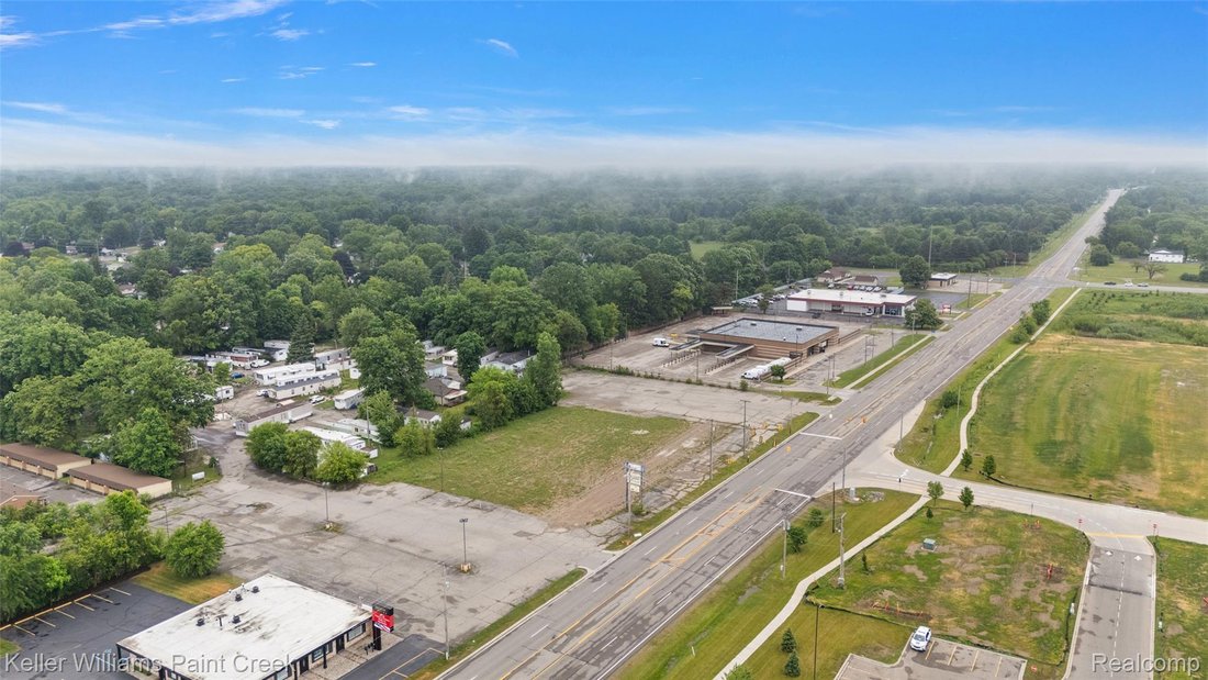 Land in Burton, Michigan, United States 2 - 18395566