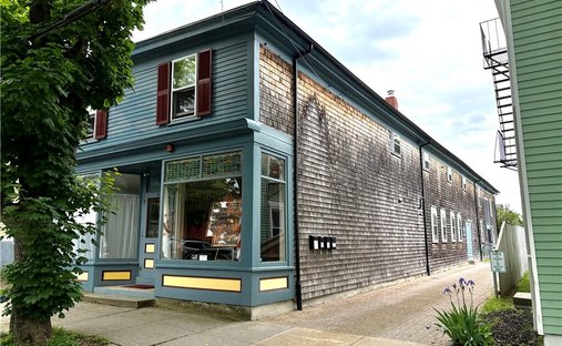 Apartment in Bristol, Rhode Island, United States 1