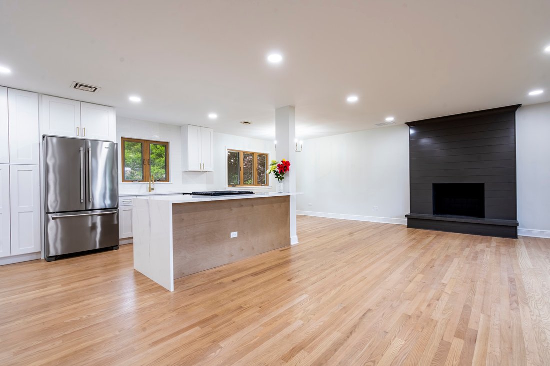 House in Wheeling, Illinois, United States 4 - 18394621