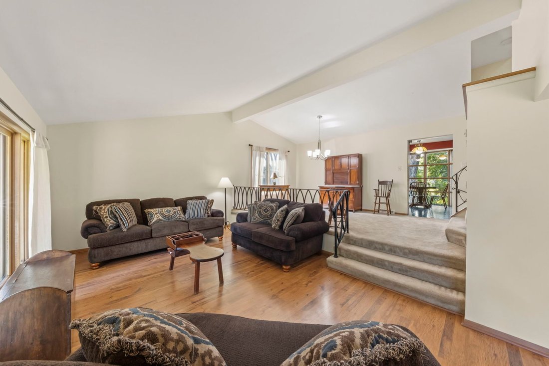 House in Des Plaines, Illinois, United States 2 - 18391684