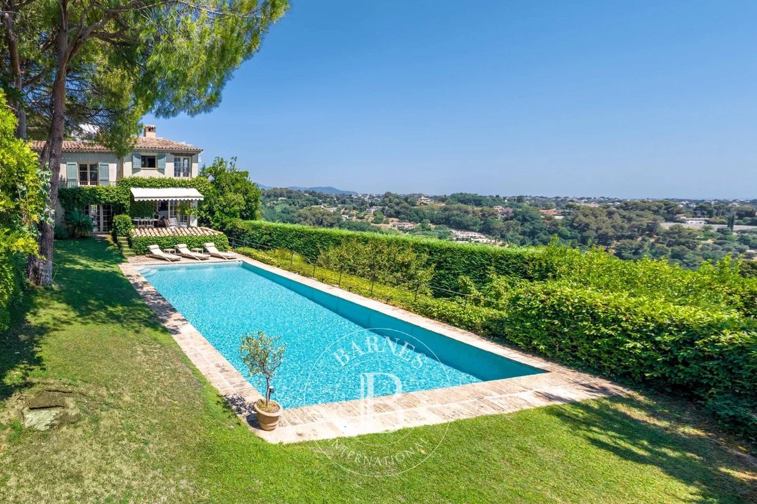 Villa in Saint-Paul-de-Vence, Provence-Alpes-Côte d'Azur, France 3 - 18392531