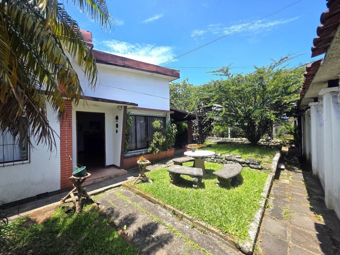 House in Barva, Heredia Province, Costa Rica 1 - 18393560