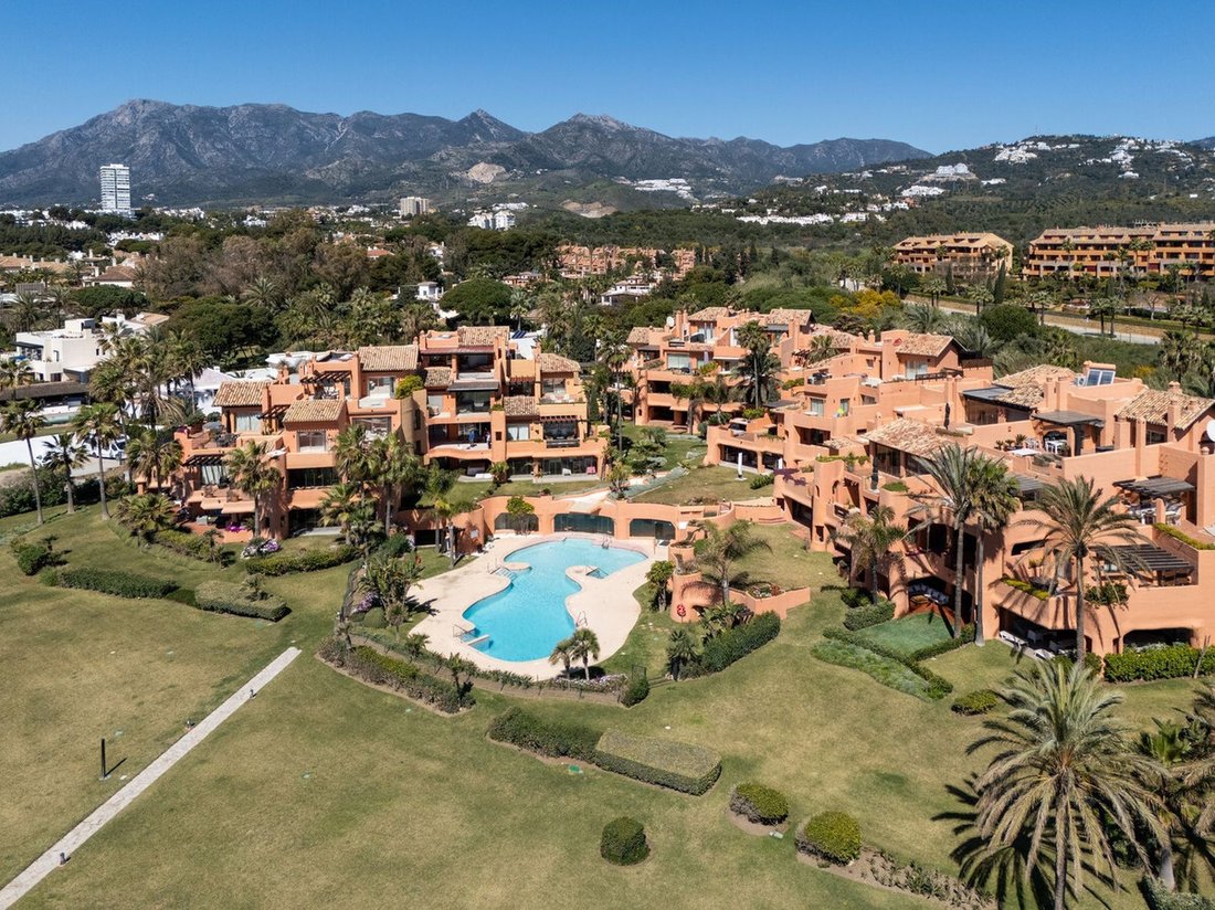 Penthouse in Marbella, Andalusia, Spain 2 - 18393478