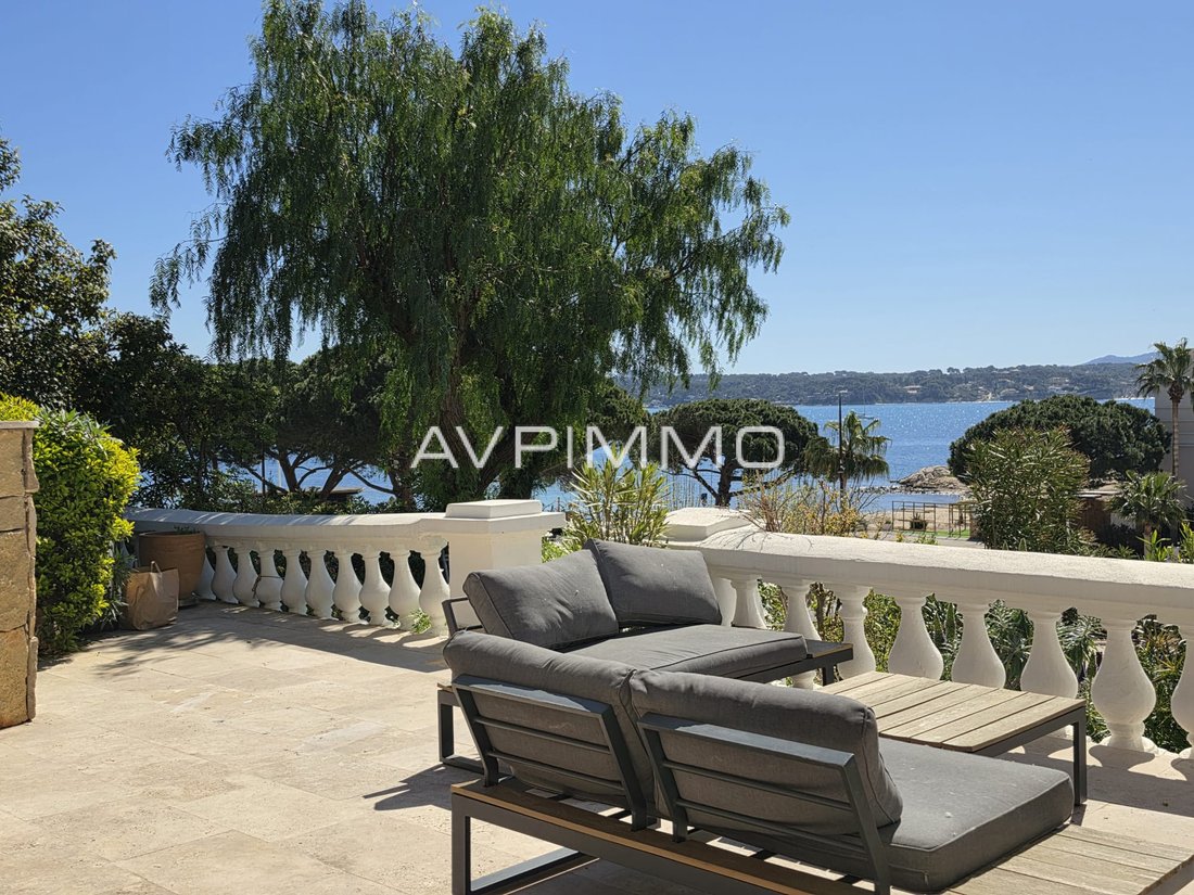 Maison à Bandol, Provence-Alpes-Côte d'Azur, France 1 - 18396741
