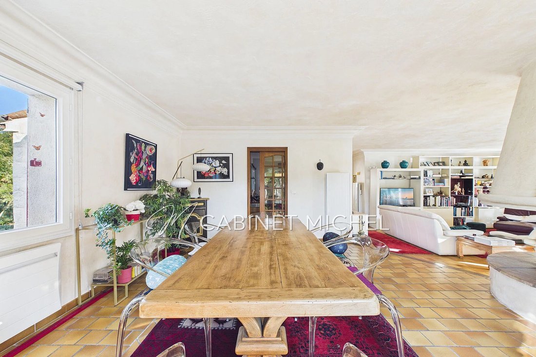 Villa in Nord, Roquefort-les-Pins, France 5 - 18391559