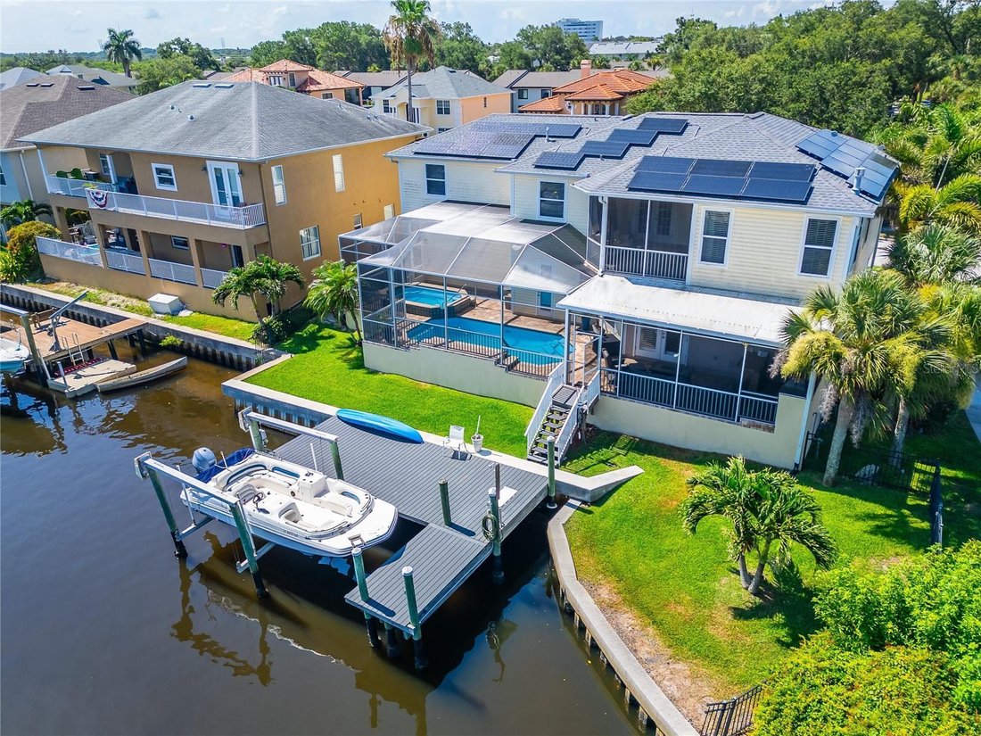 Casa a Tarpon Springs, Florida, Stati Uniti 1 - 18395079