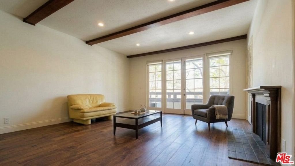 Beverly Hills, California, United States 2 - 18392197
