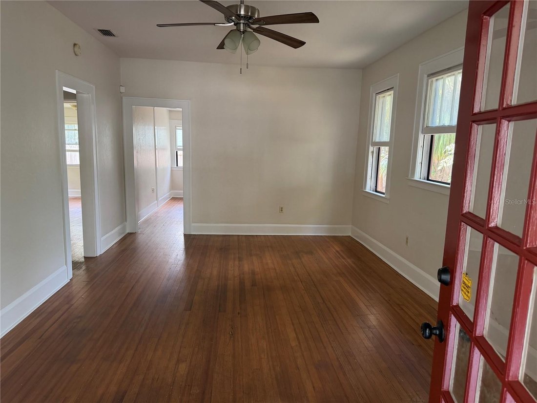 Sarasota, Florida, United States 5 - 18390903