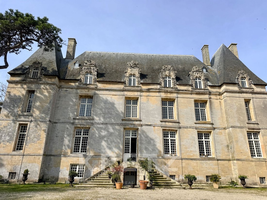 Castello a Bernières-sur-Mer, Normandia, Francia 4 - 18396571