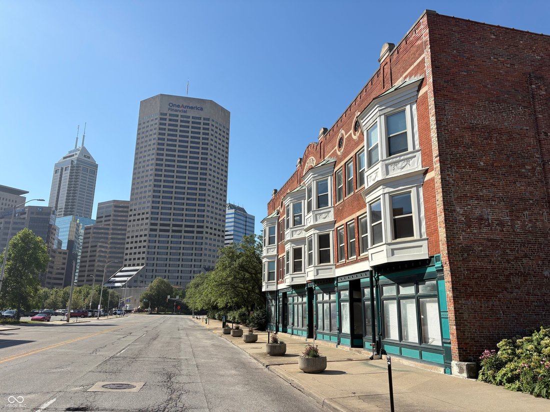 Indianapolis, Indiana, United States 3 - 18390431