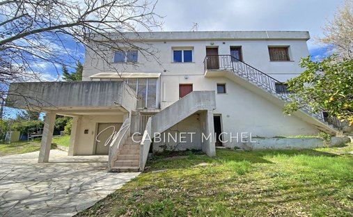 Villa in Val de Cagne-Colline Route de Vence, Cagnes-sur-Mer, France 1