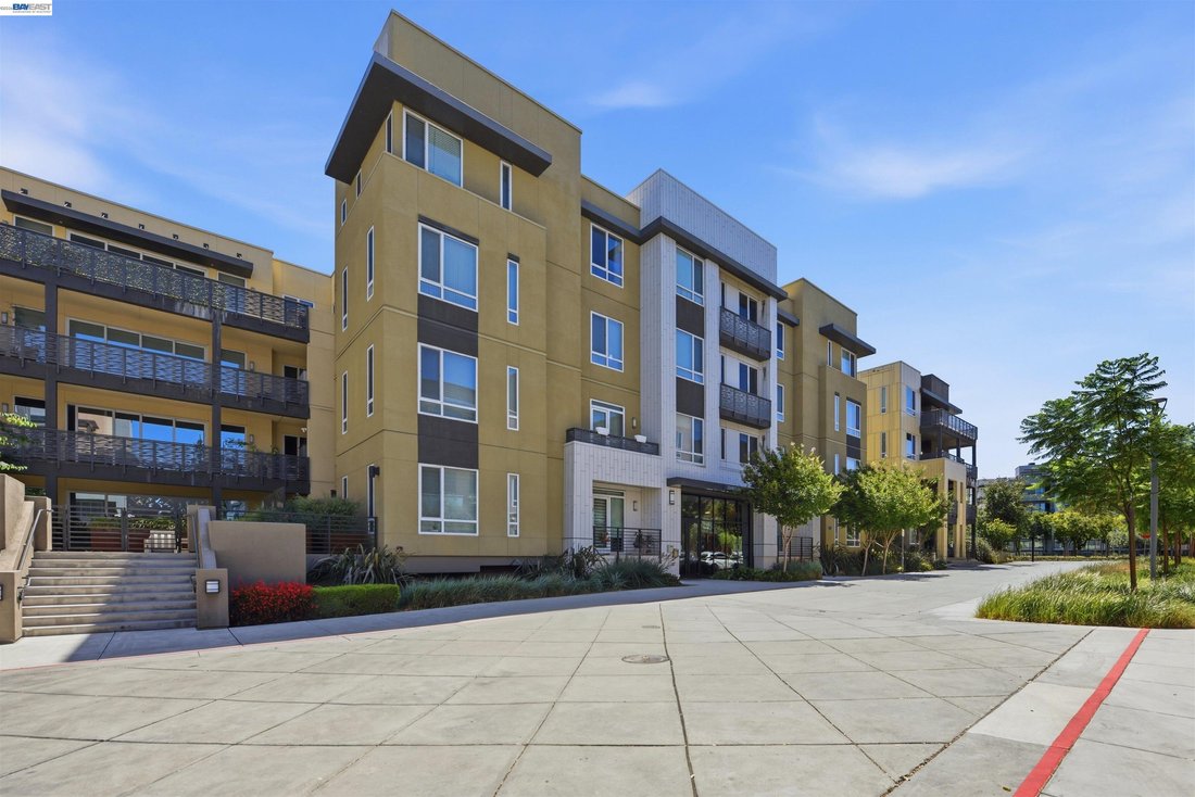 Condo in Newark, California, United States 2 - 18390466
