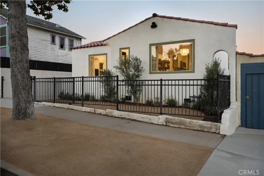 House in Los Angeles, California, United States 3 - 18392284