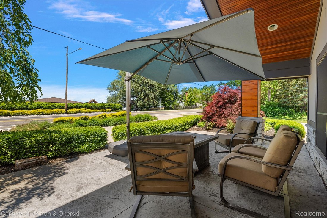 House in Novi, Michigan, United States 4 - 18392199