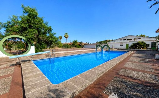 Landhaus in Linares, Andalusien, Spanien 1