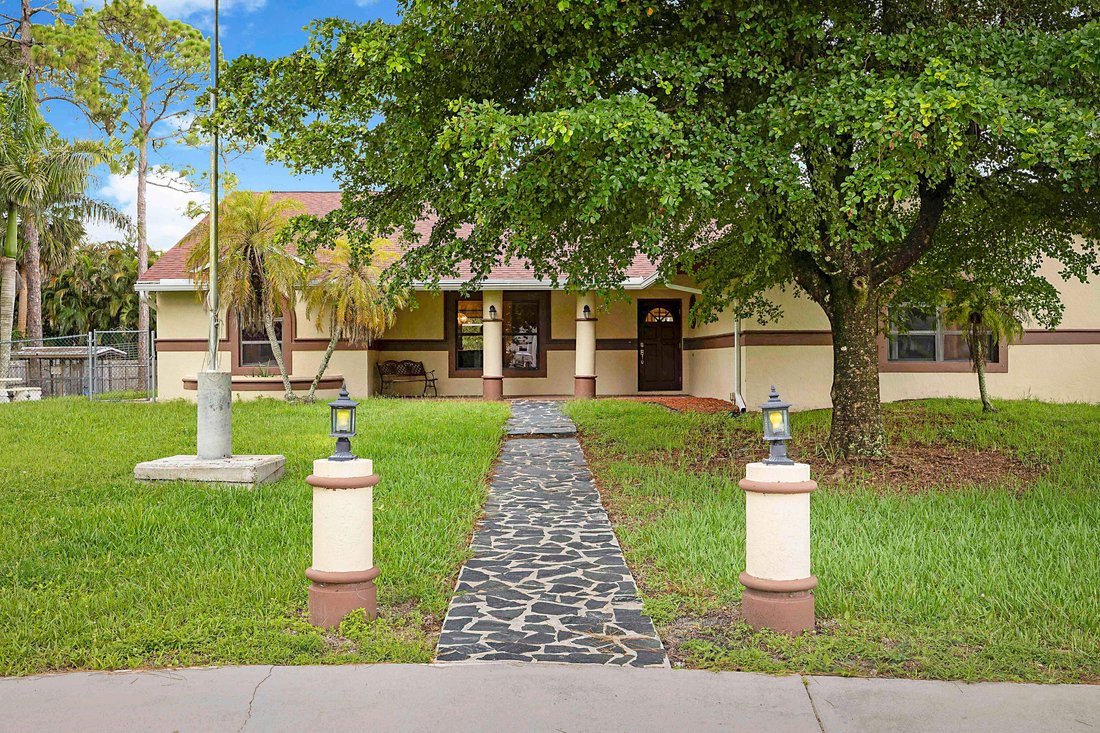 House in Loxahatchee, Florida, United States 3 - 18390954