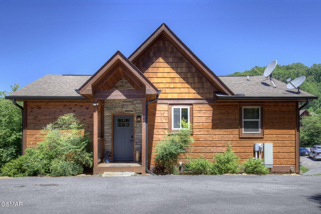 House in Sevierville, Tennessee, United States 1 - 18391229