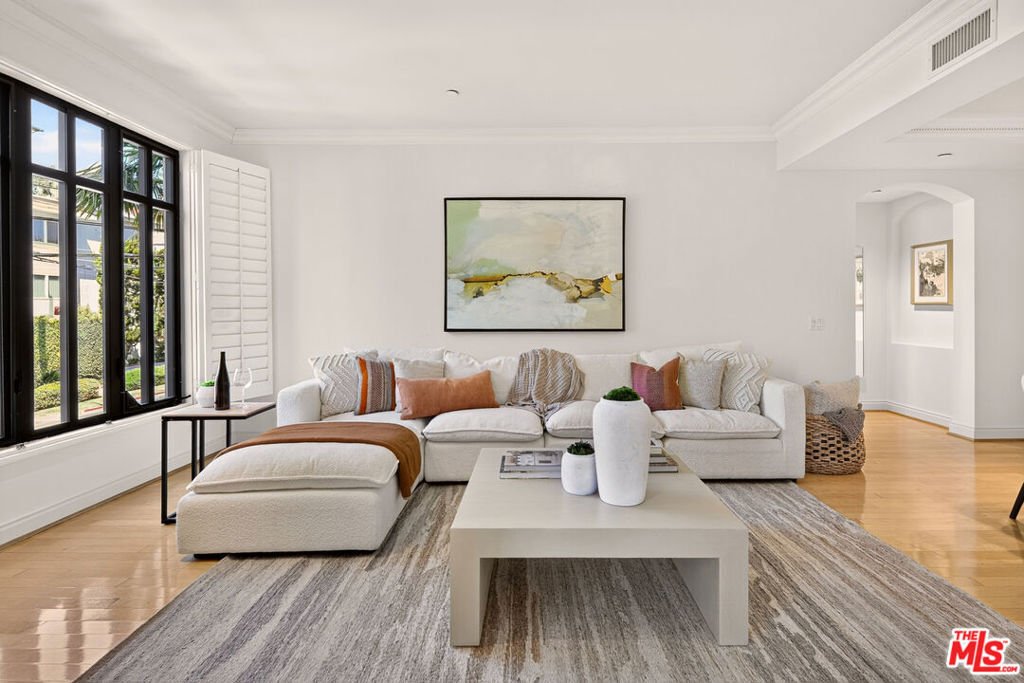 Condo in Los Angeles, California, United States 4 - 18395296