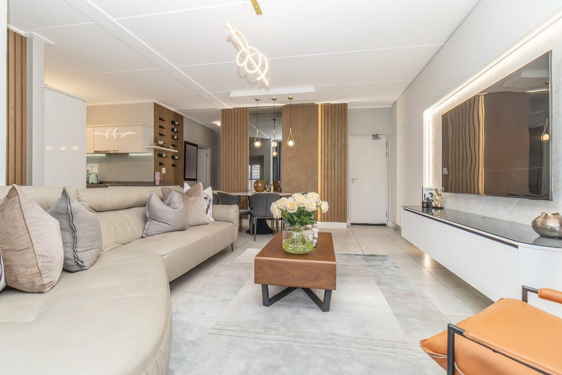 Apartment in Halfway House Estate, Gauteng, South Africa 1 - 18391678