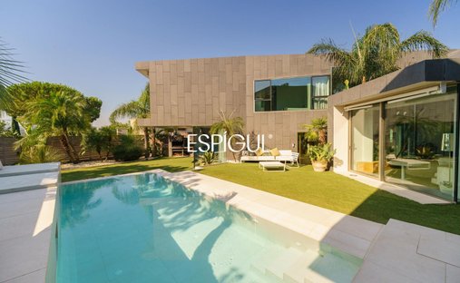 Villa in Sant Cugat del Valles, Catalonia, Spain 1
