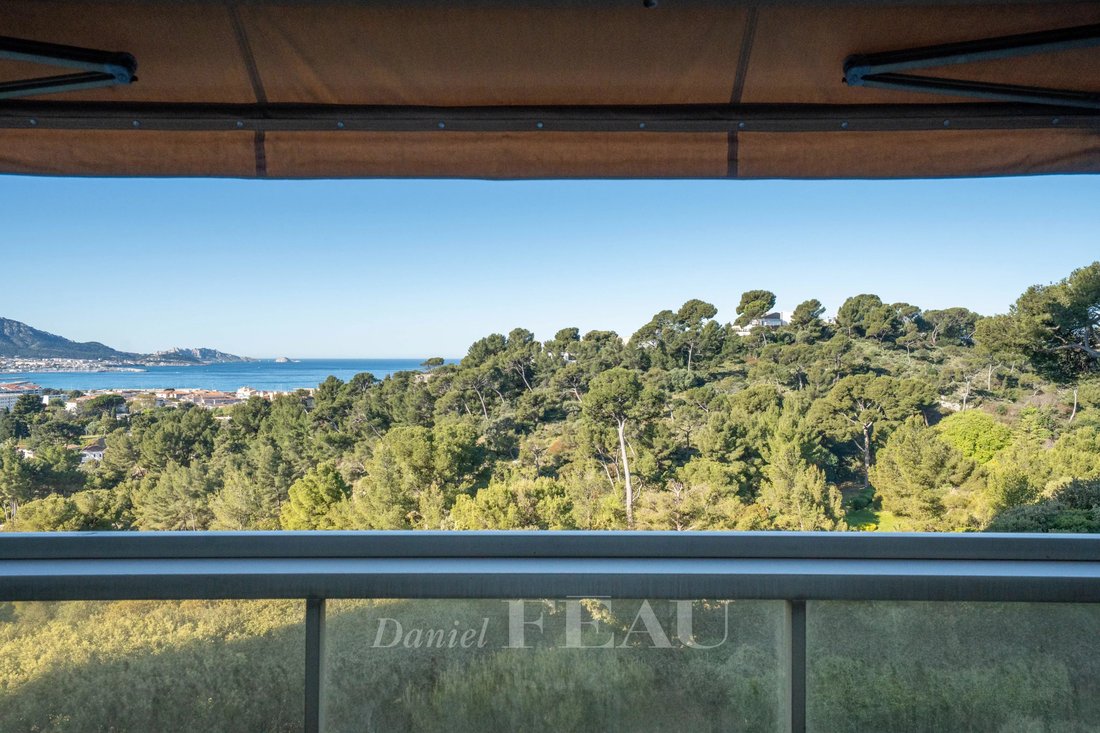 Apartment in Périer, 8e Arrondissement, Marseille 3 - 18392591