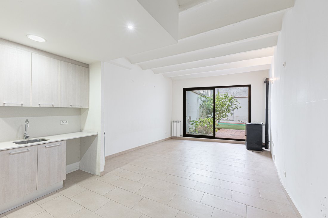 House in Sants-Montjuic, Barcelona, Spain 2 - 18394866