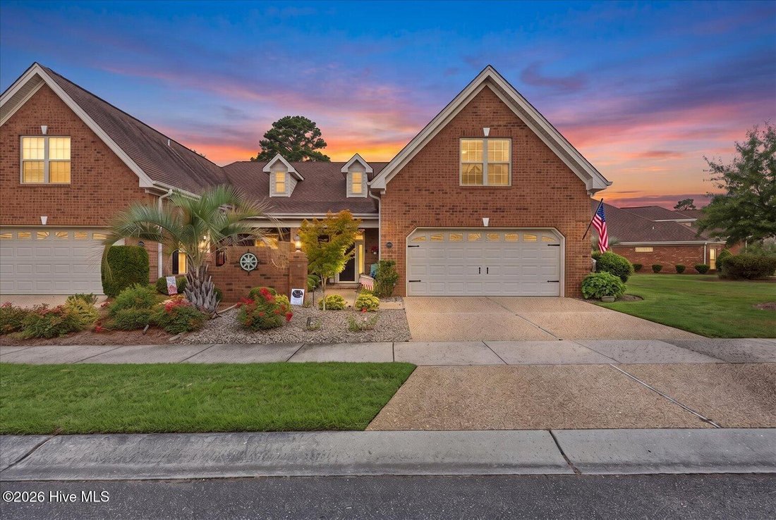 Townhouse in Northwest, North Carolina, United States 1 - 18391366