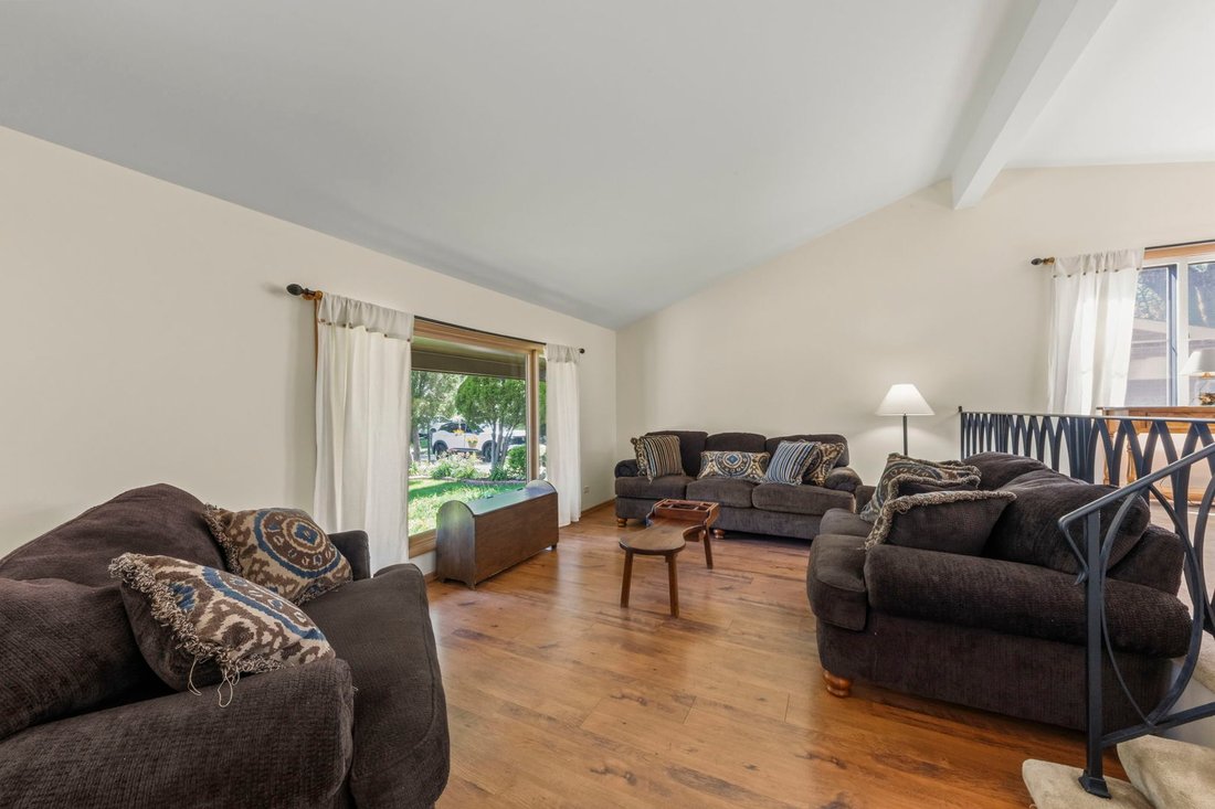 House in Des Plaines, Illinois, United States 4 - 18391684
