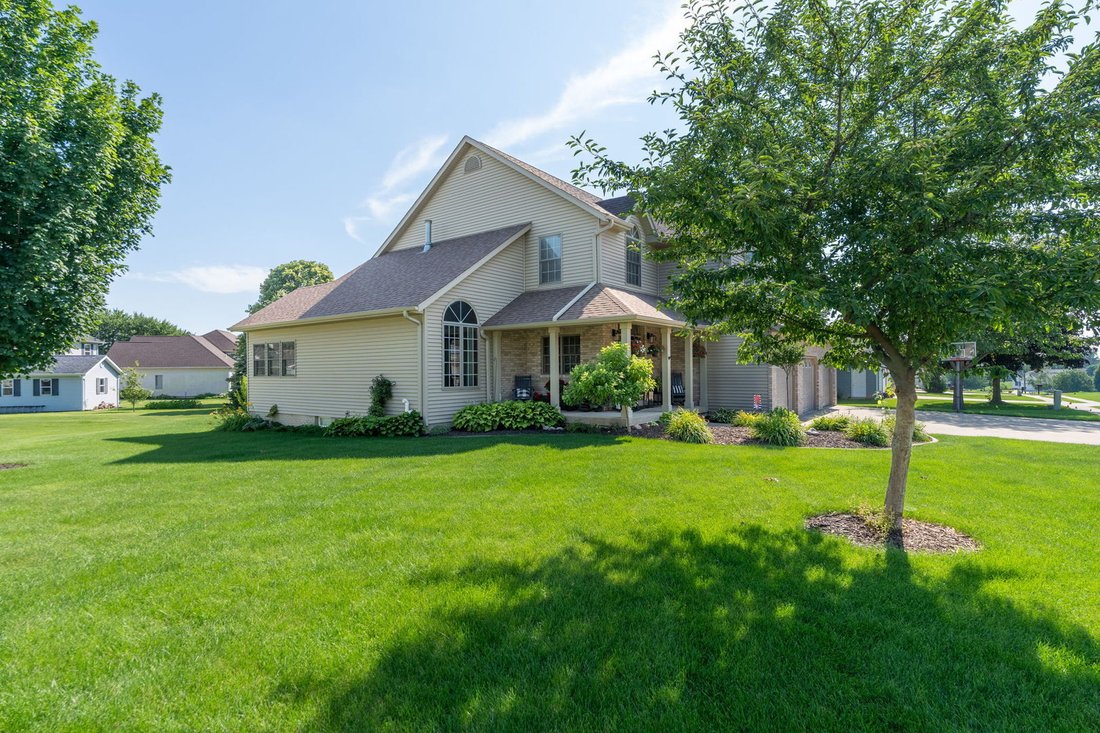 House in DeWitt, Iowa, United States 3 - 18394651