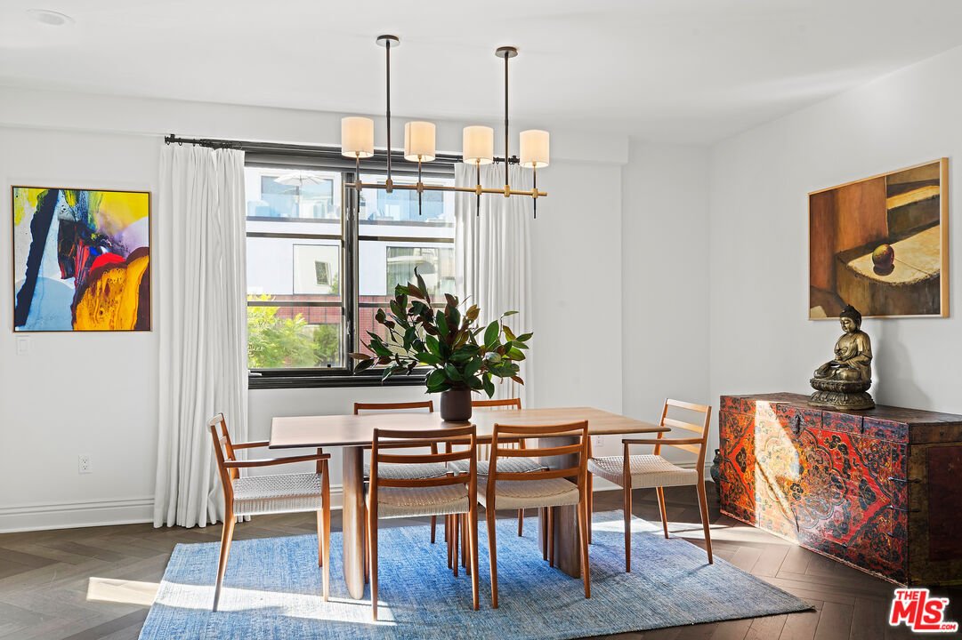 Condo in Los Angeles, California, United States 4 - 18396864