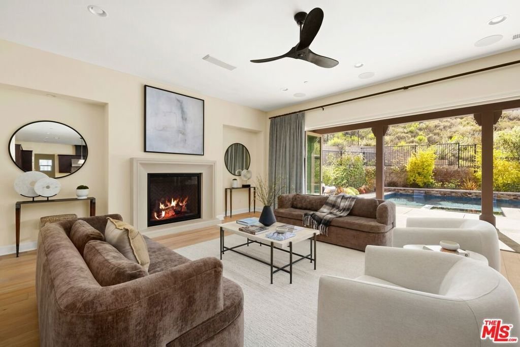 House in Thousand Oaks, California, United States 5 - 18395436