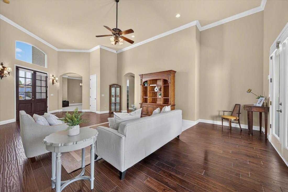 House in Fresno, California, United States 4 - 18394100