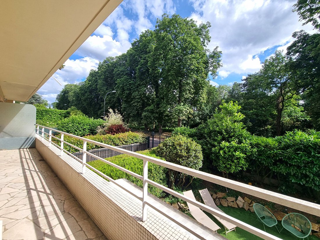 Apartment in Fontenay-sous-Bois, Ile-de-France, France 4 - 18324892