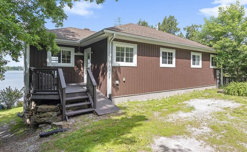 House in Lombardy, Ontario, Canada 1