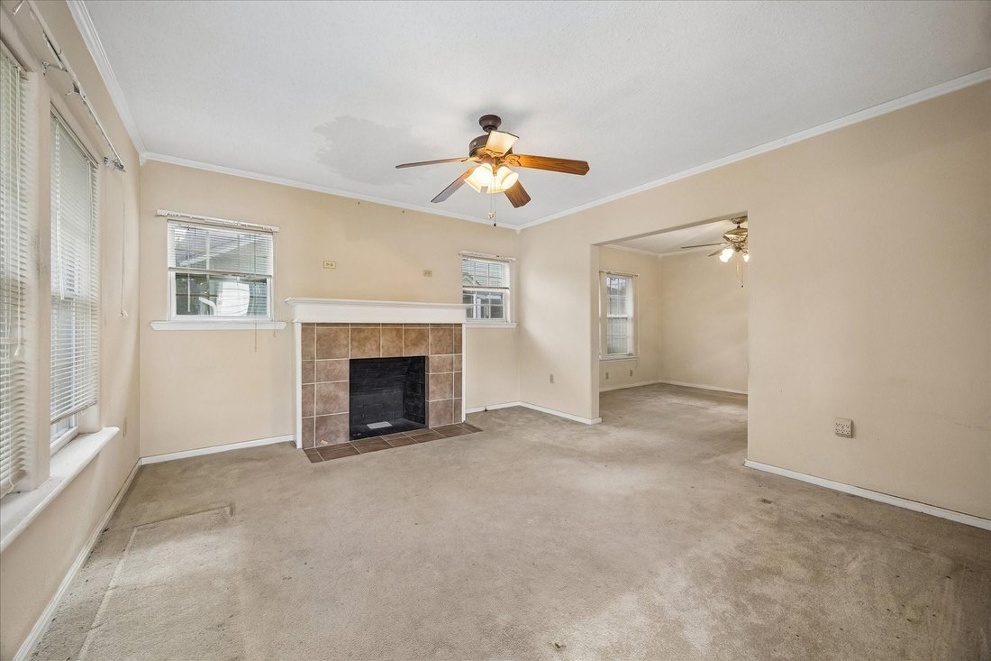 House in Houston, Texas, United States 3 - 18396071